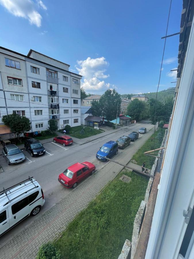 Ferienwohnung Garsoniera Cimpulung M Câmpulung Moldovenesc Exterior foto